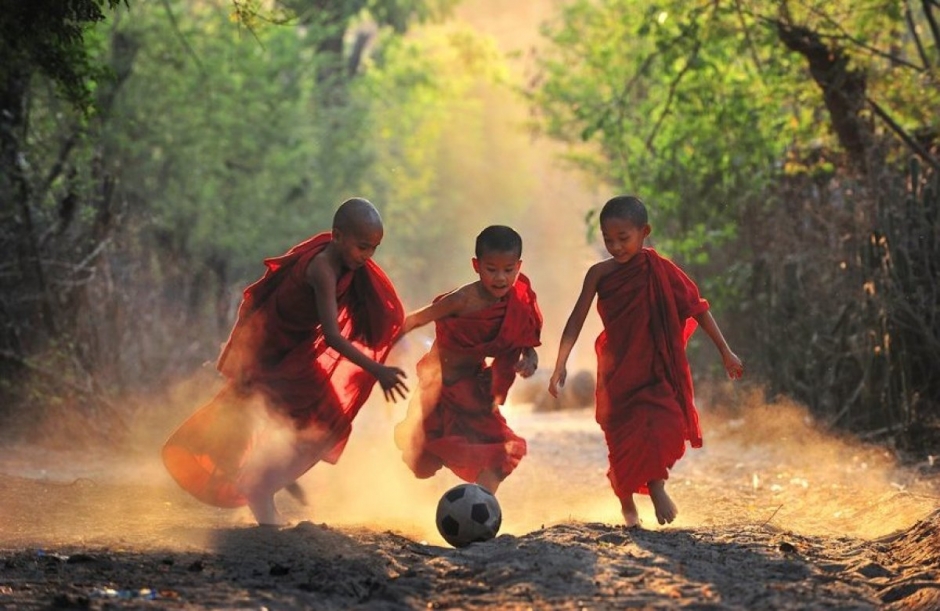 3 enfants bouddhistes