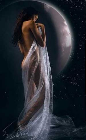 Femme lune