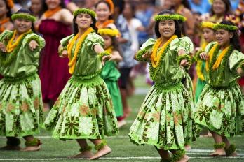 Hawaiian hula dancers