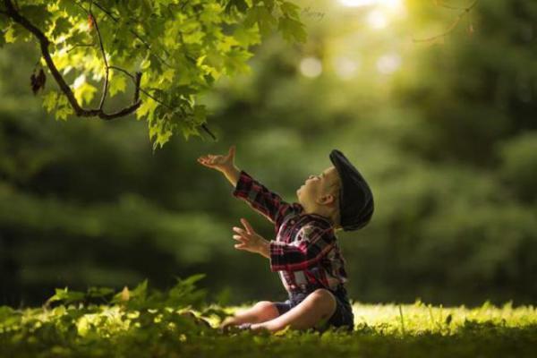 Photo enfant adrian murray campagne nature 00